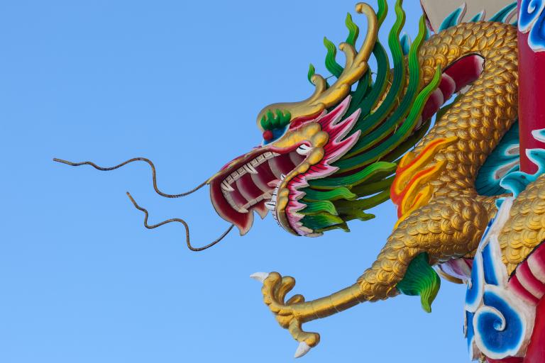 2024年什么颜色的龙（2024年龙年幸运色彩分析）  第2张